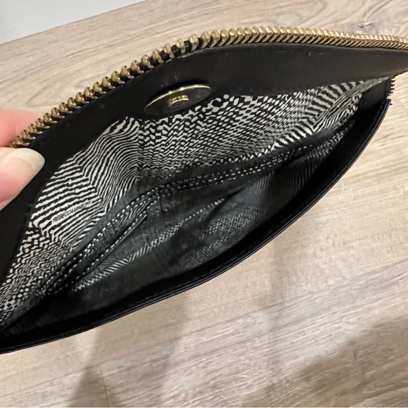 Rebecca Minkoff Leo Envelope Clutch - Picture 5 of 7